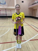 Hooaja viimases Läti meistrivõistluste põhiturniiri mängus võõrsil alistas meie naiskond kindlalt FK NND / RJTC võistkonna tulemusega 7:2 (3:0, 0:1, 4:1)!    Av